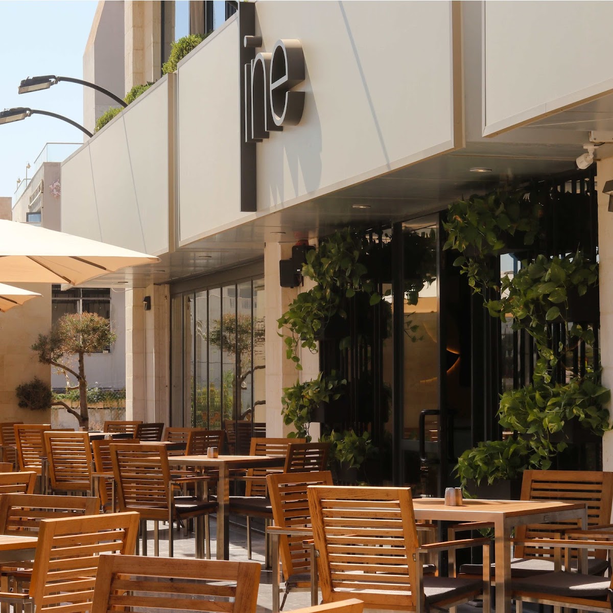 Line Cafe And Restaurant